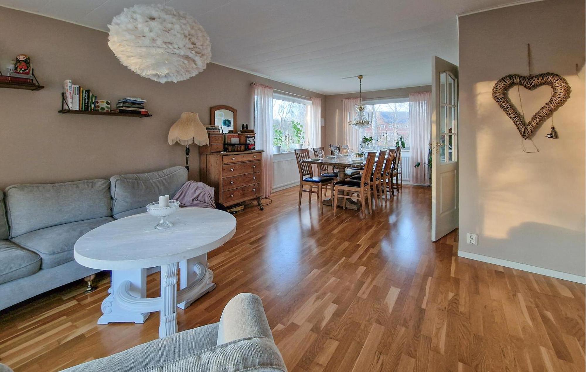 Roke 4 Bedroom Amazing Home In Roeke מראה חיצוני תמונה